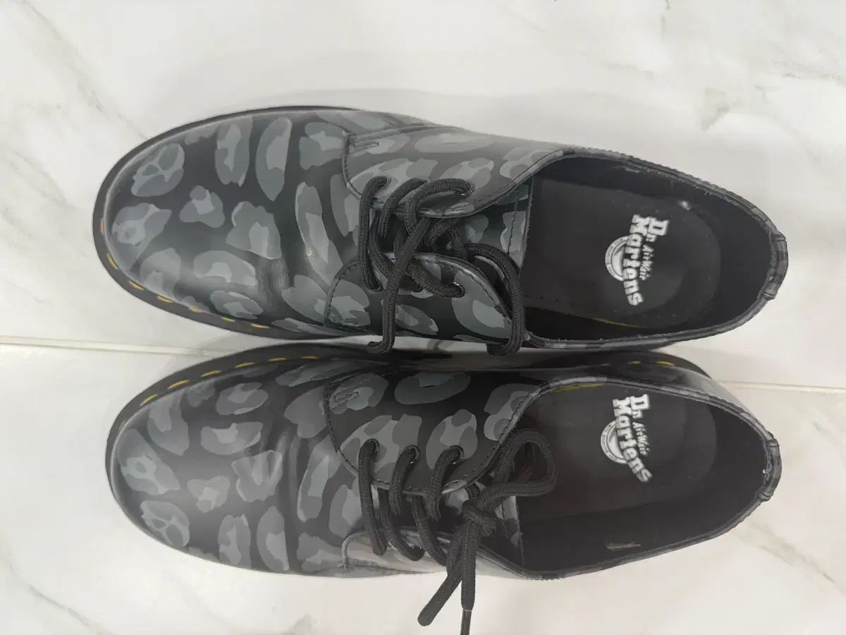 ドクターマーチン ヒョウ柄