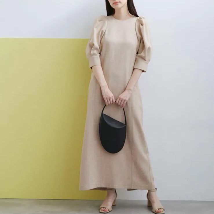 アダムエロペ バックコンシャスワンピース ベージュ ロングワンピース