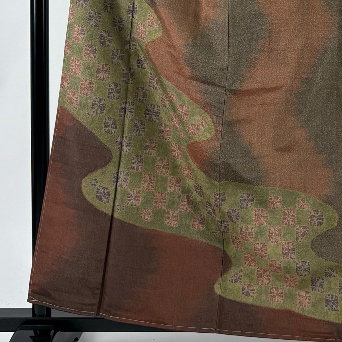 付下げ 身丈160.5 cm 裄丈65 M 袷 伊那紬地 証紙 霞 幾何学 赤茶 正絹 秀品