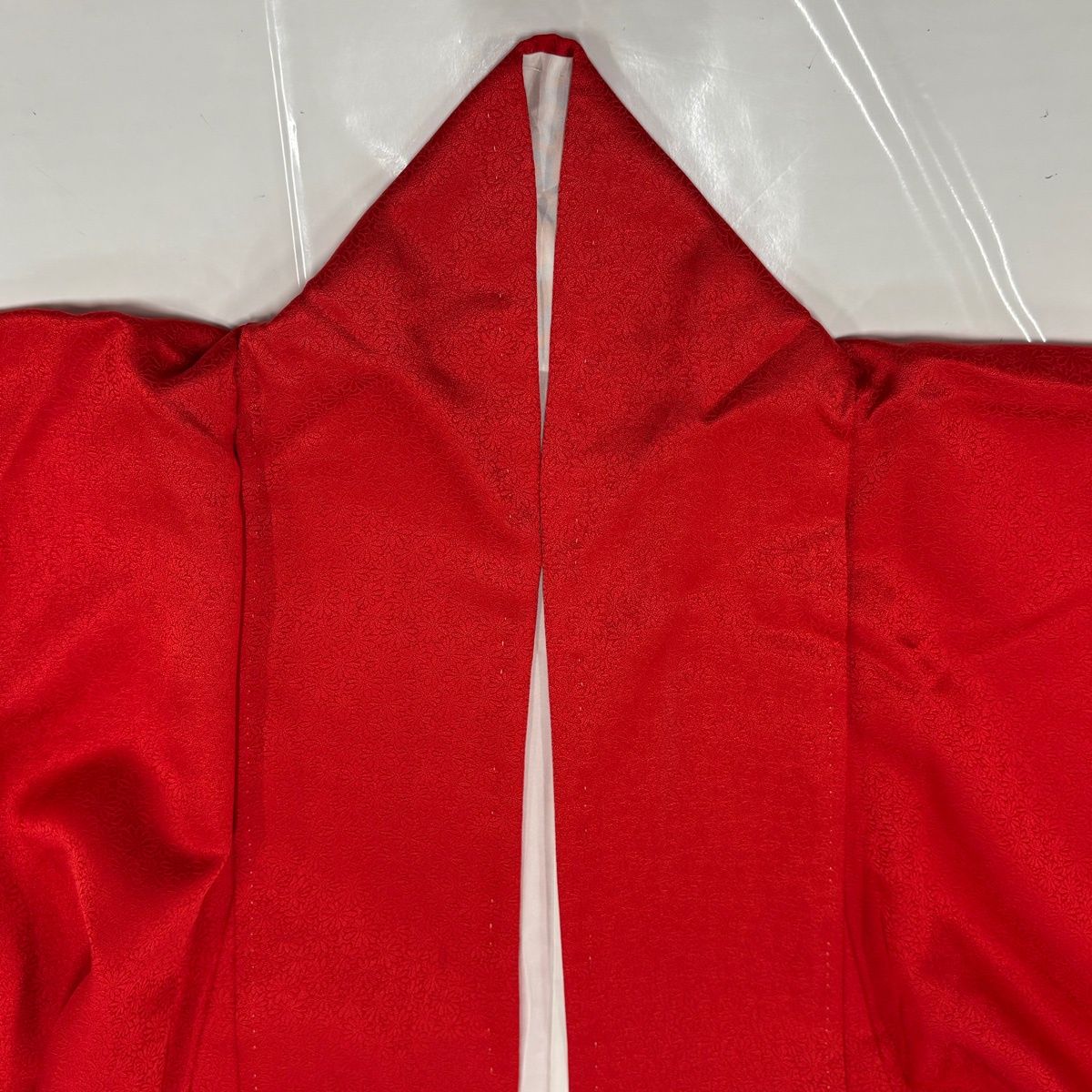  振袖 身丈165.5 cm 裄丈70 L 袷 地紋 染め分け ぼかし 赤 正絹 秀品 振袖 着物