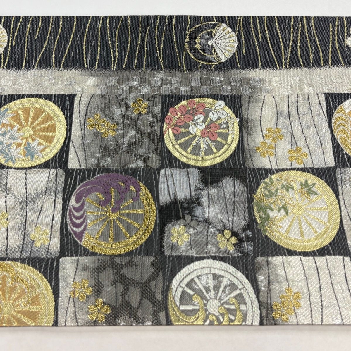 美品】 袋帯 秀品 市松 源氏車 金銀糸 箔 灰色 六通 正絹 【中古