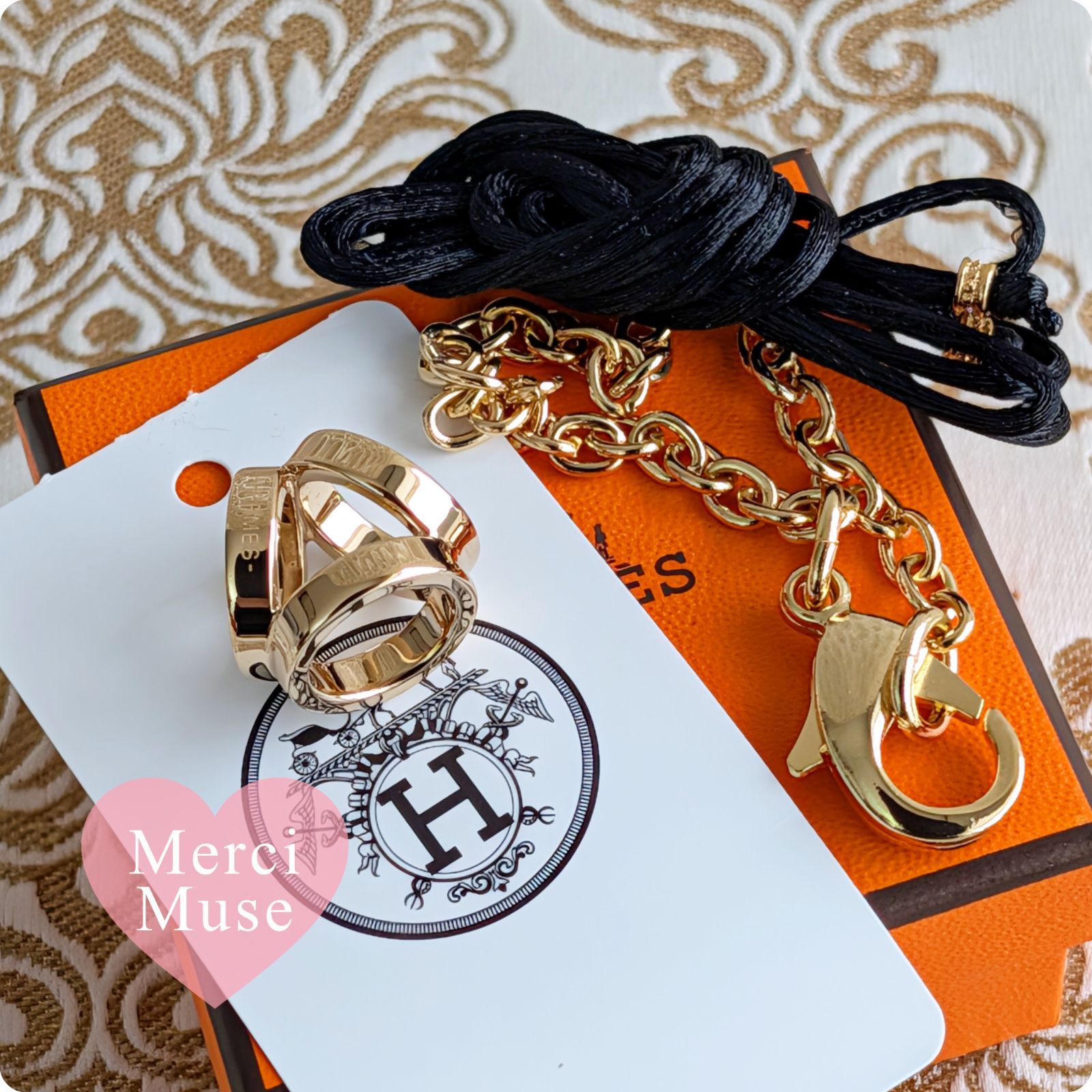 ❤未使用品❤ツイリーリング ミニトリオ ゴールド金具 エルメス ネックレスにも ❤未使用品❤ツイリーリング ミニトリオ ゴールド金具 エルメス