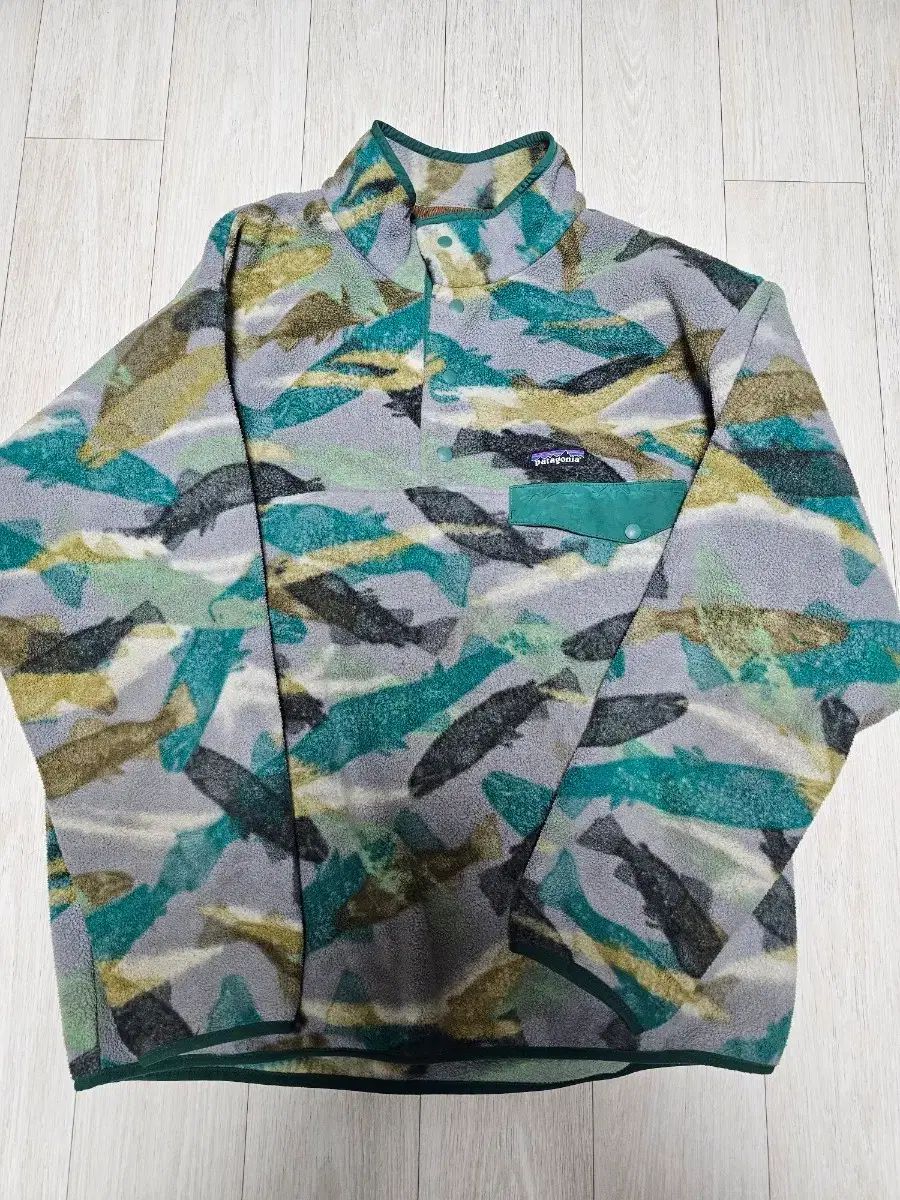 パタゴニア Synchilla シンチラ サーモン L