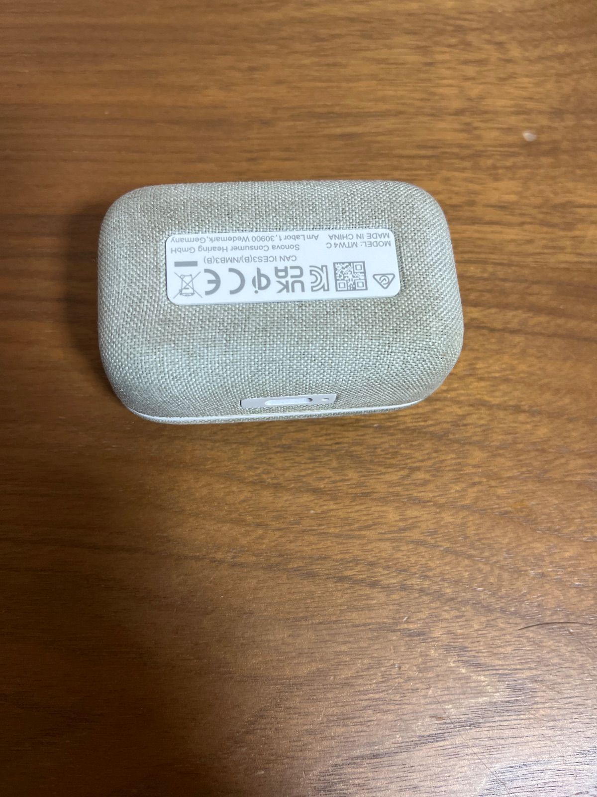 ゼンハイザー MOMENTUM True Wireless 4 充電ケースのみ - メルカリ