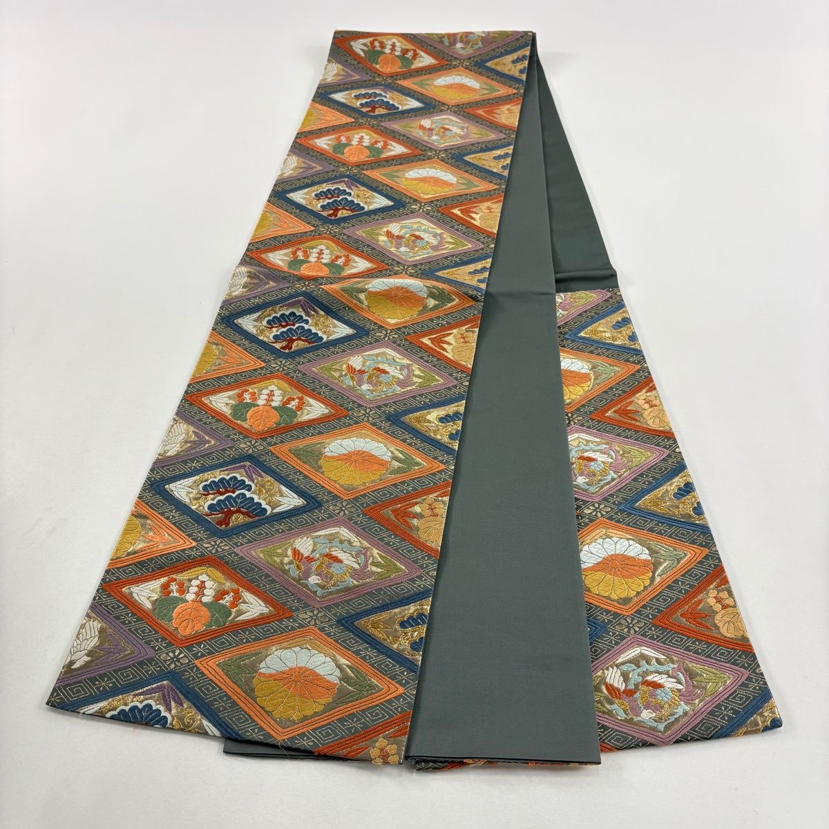 袋帯 名品 菱 菊 箔 唐織 青緑 六通 正絹 【中古】 - メルカリ