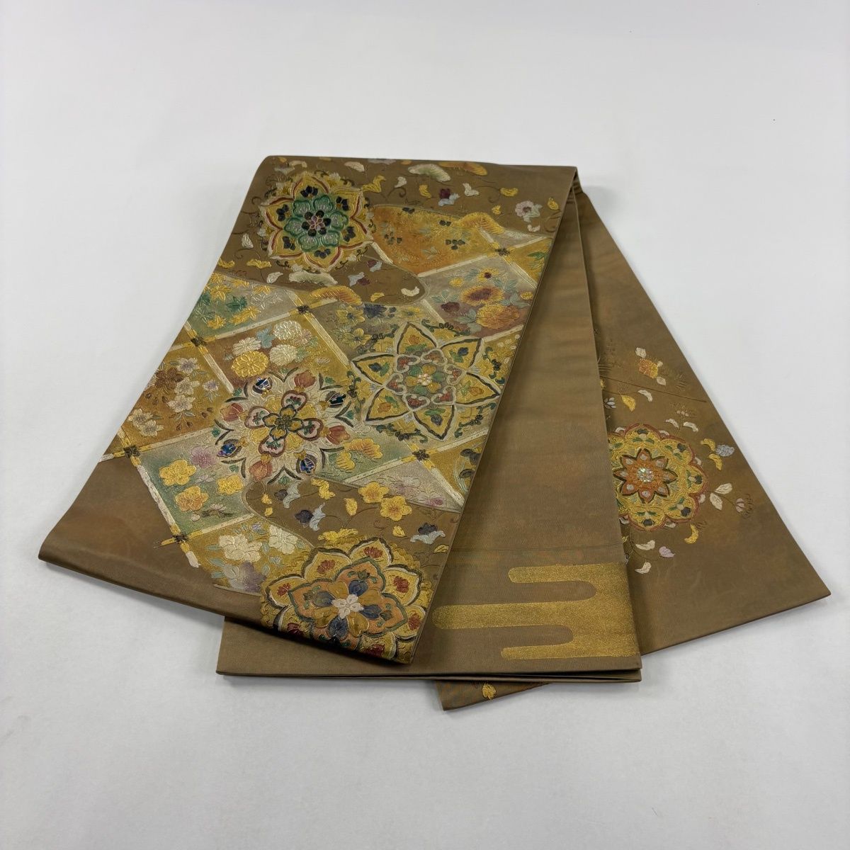 美品】 袋帯 名品 華文 格天井 金彩 螺鈿 黄土色 お太鼓柄 正絹 【中古