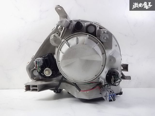 シエンタ　NCP81G　NCP85G　前期　HID ヘッドライト 左 助手席 シエンタ NCP81G NCP85G 前期 HID 左右 ヘッドライト セット