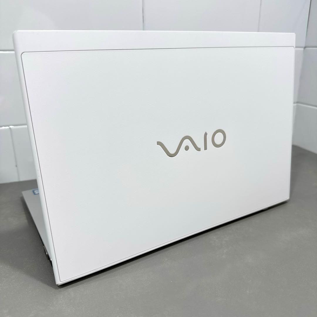 高性能】VaioS11ホワイト☘7世代corei7☘新品NVMe512GB - メルカリ