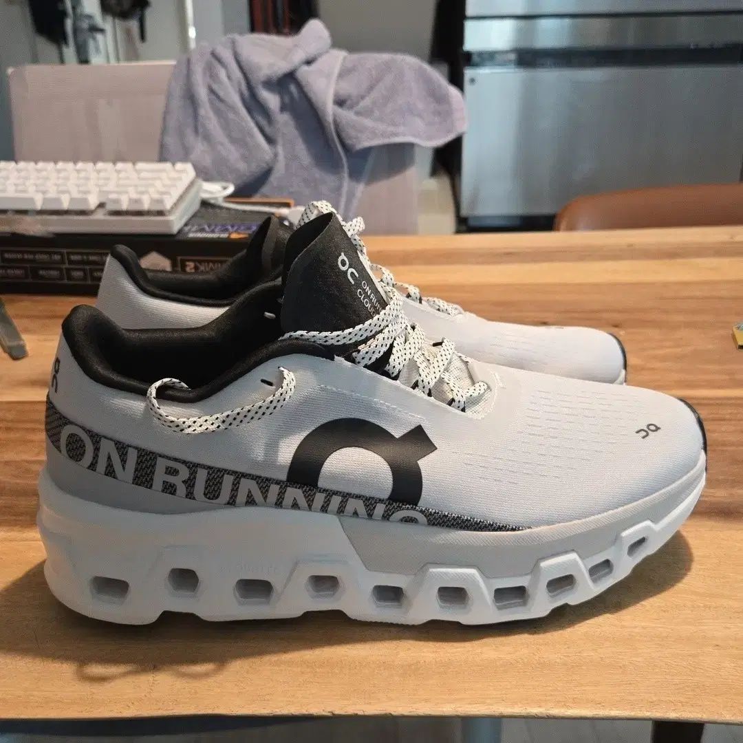 単ランニング クラウドMONSTER 2 280