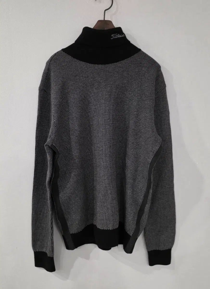 Titleist タイトリスト タートルネック ニット M 95