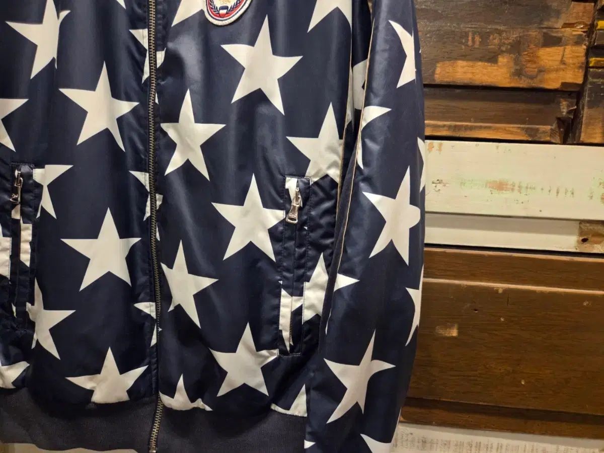 トラックジャージ