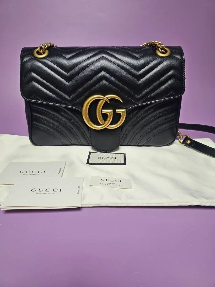 グッチ マーモント マトラッセ チェーン ショルダーバッグ ミディアム ブラック