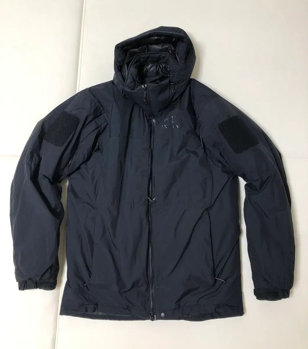 アークテリクス リーフ コールド sv