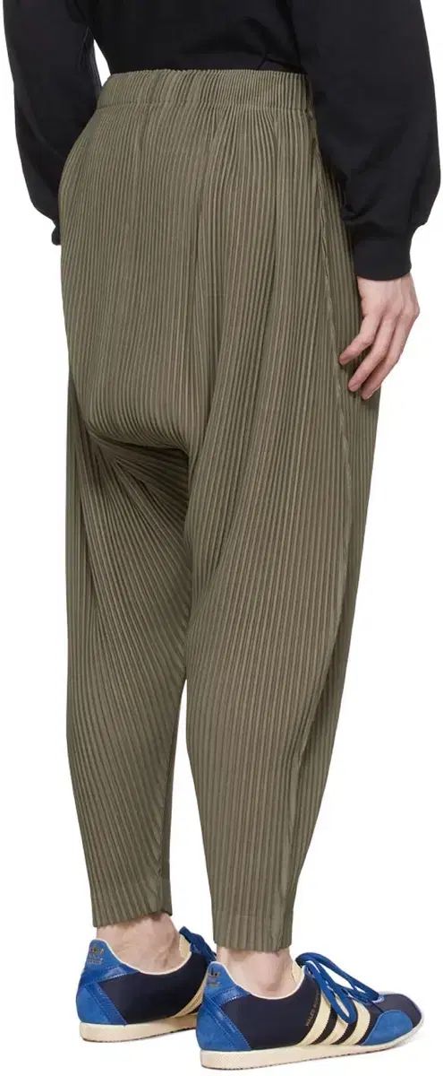 HOMME PLISSÉ イッセイミヤケ プリーツ ズボン キャロッツ スラックス パンツ メンズ