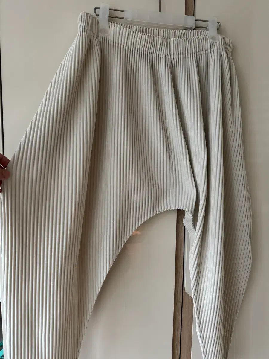 PLISSÉ イッセイミヤケ