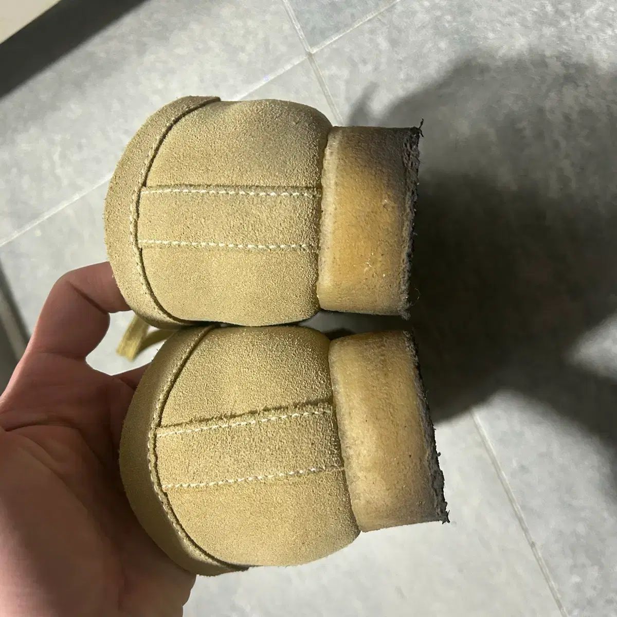 モカシンシューズ