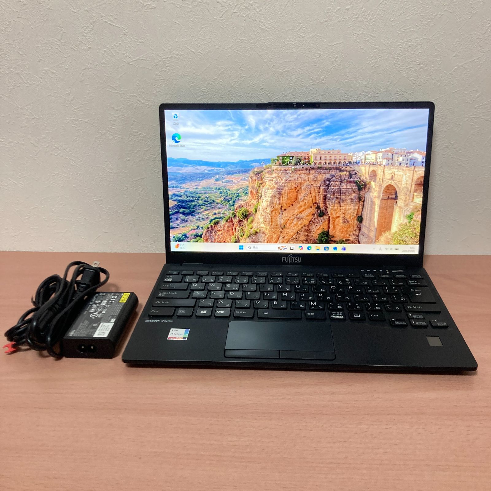 動作良品 富士通 LIFEBOOK U9311/F 第11世代 Core i7-1185G7/RAM16GB