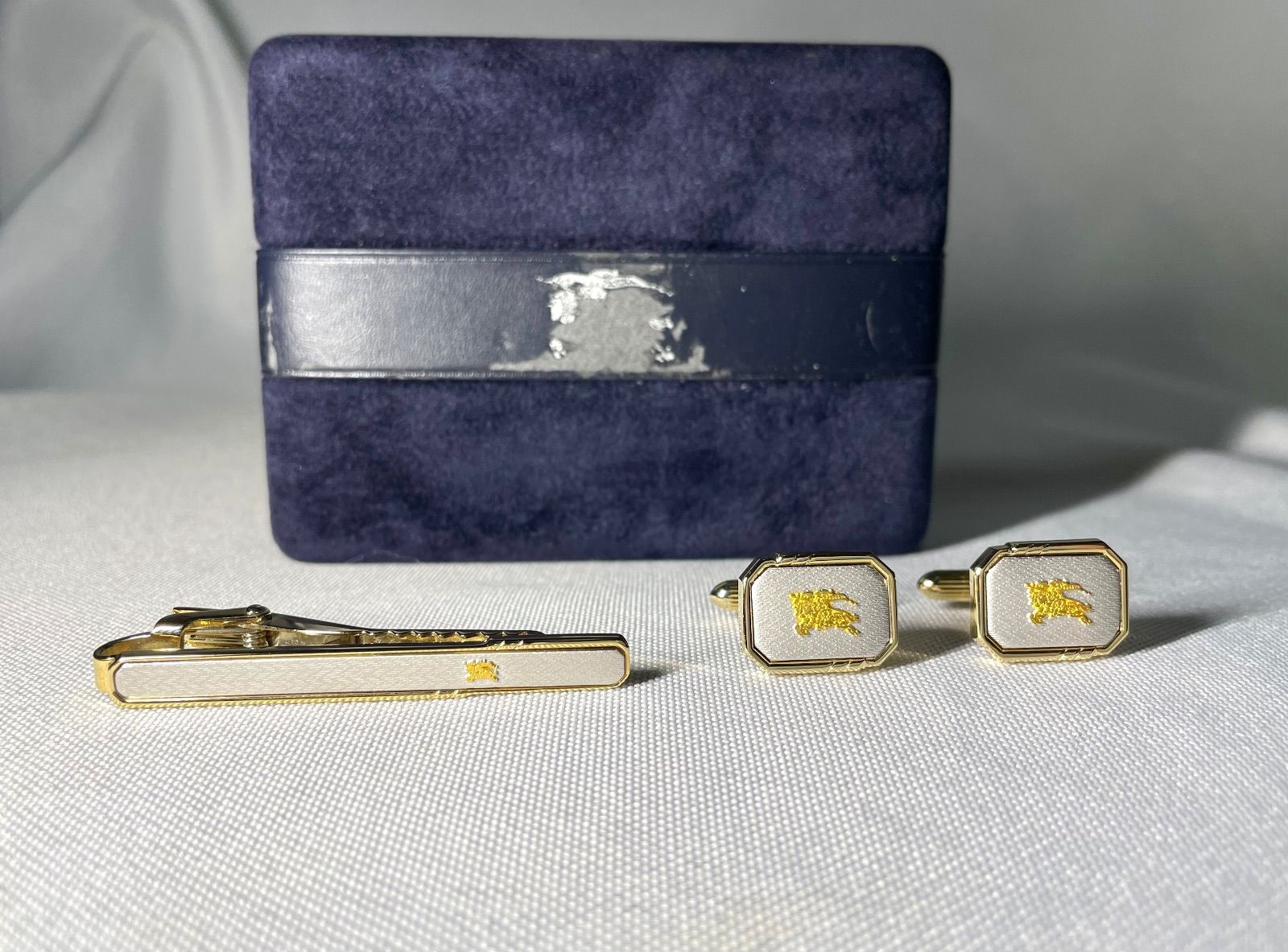 美品 Burberry バーバリー ホースナイトロゴ 騎士デザイン&シャドー