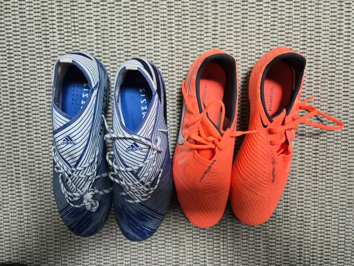 アディダス NIKE サッカーシューズ 275