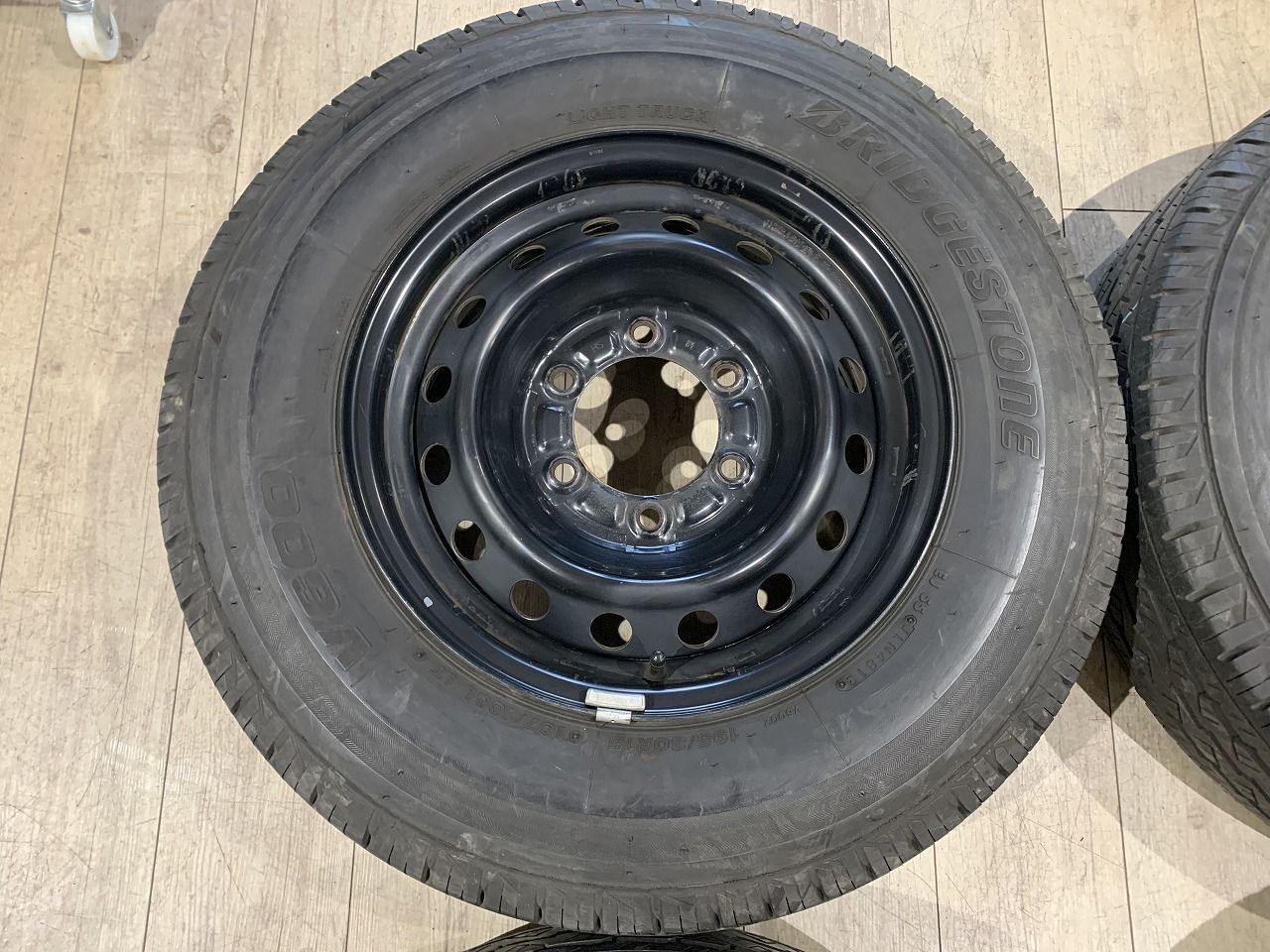 純正 ハイエース 15インチ 200系 PCD139.7 トヨタ スチールホイール