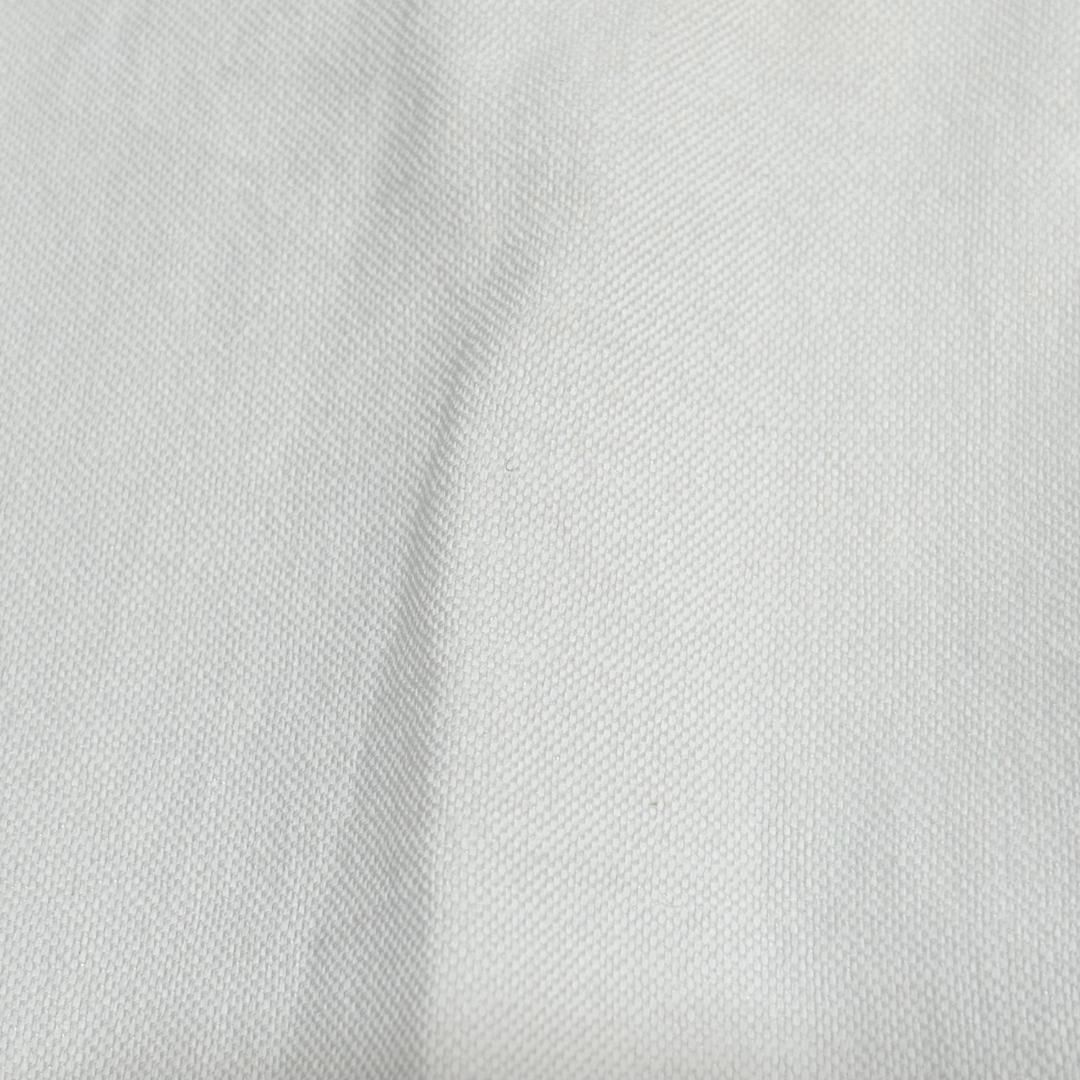 テーパードパンツ