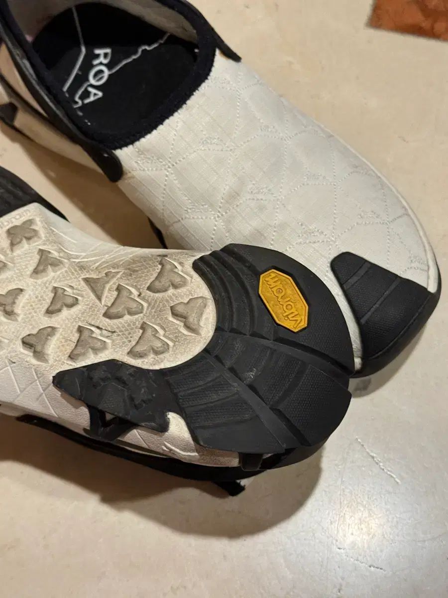 スリッポン アイボリー