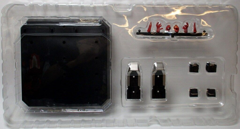  グッドスマイルカンパニー 電光超人グリッドマン THE合体 合体超神サンダーグリッドマン TOKUSATSU EDITION その他 キャラクター玩具