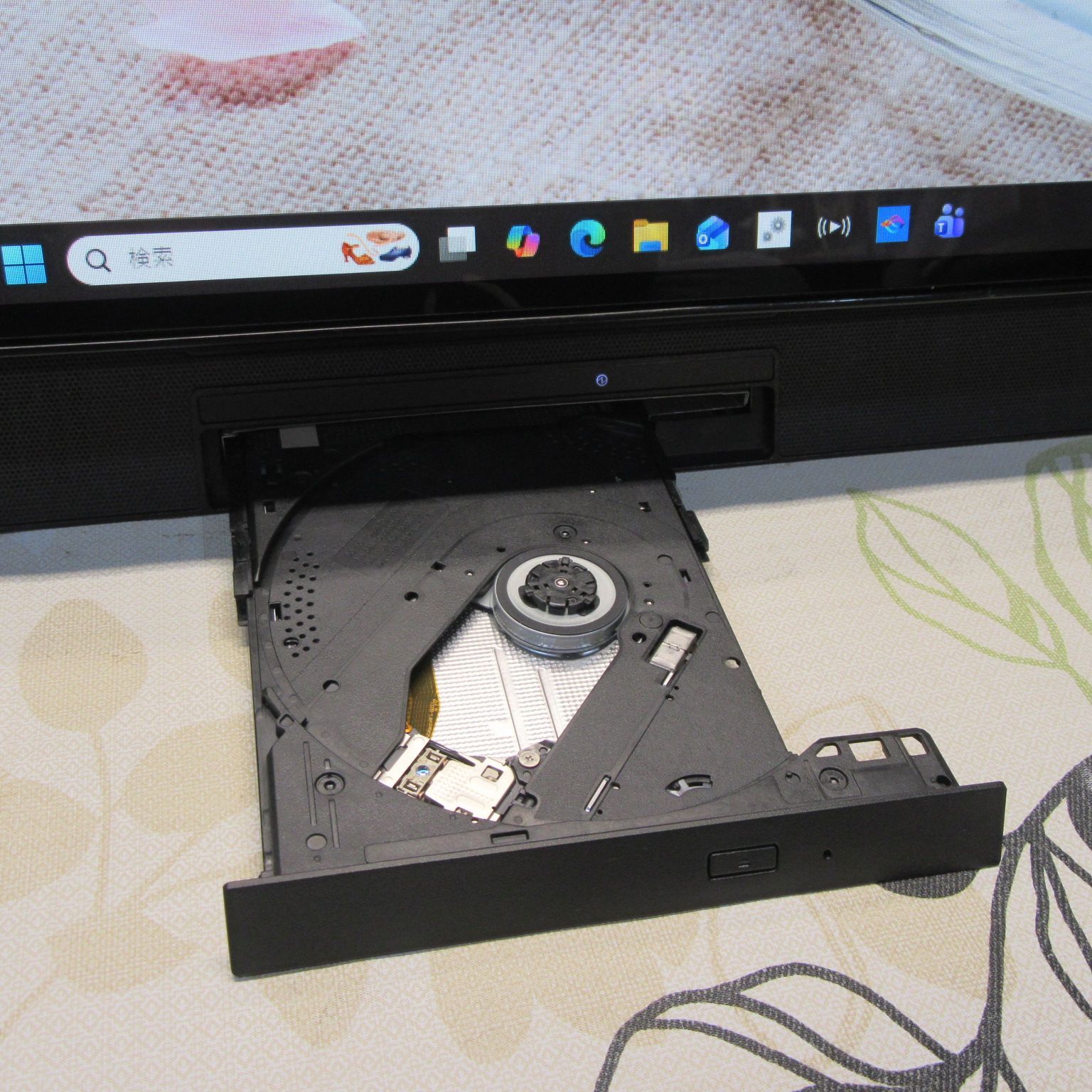 超大画面27インチWin11公式対応8世代Corei5/メ8/新品SSD/DVD - メルカリ