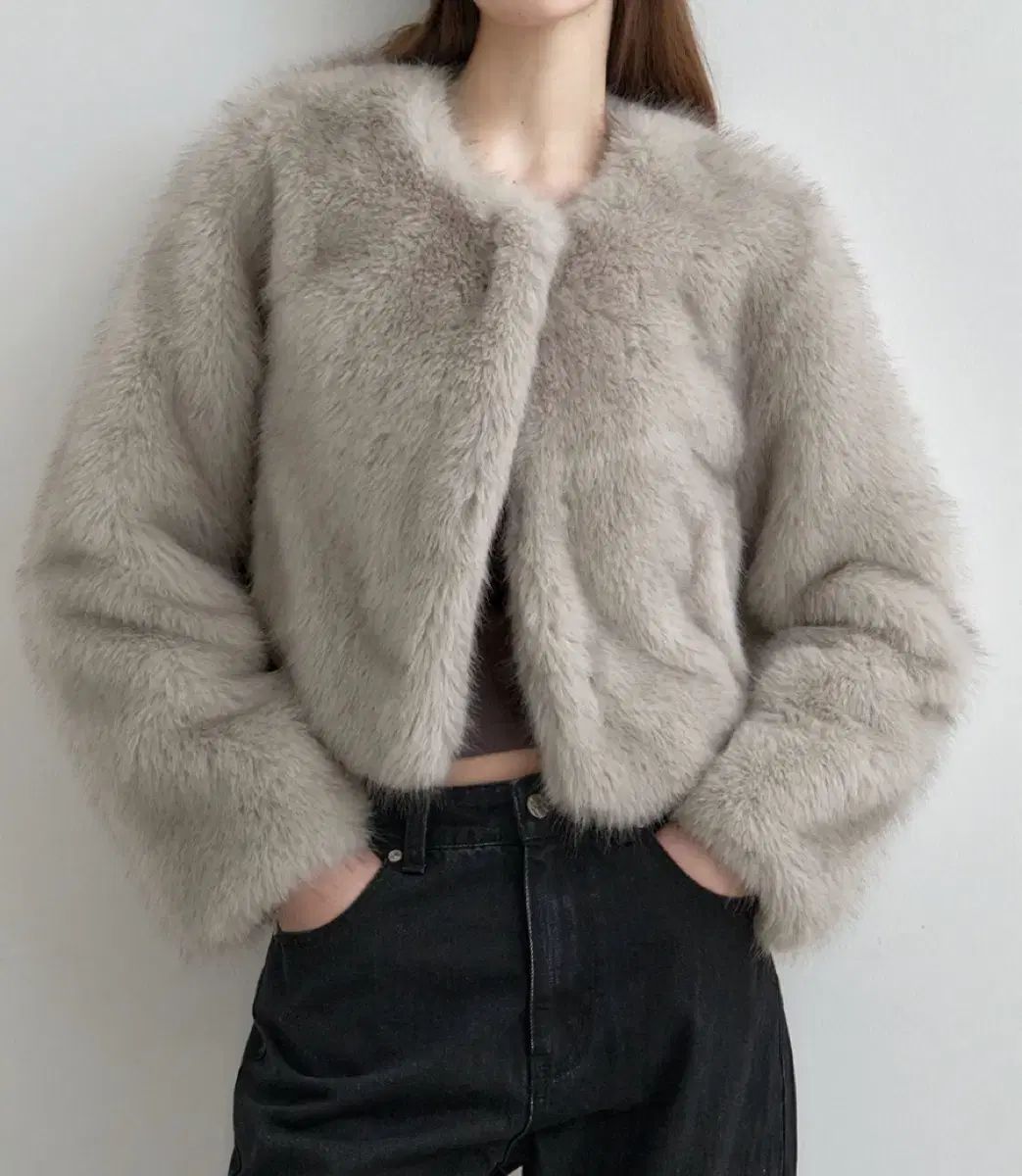 モン ドール ソフト ファー クロップド ジャケット ライト グレー