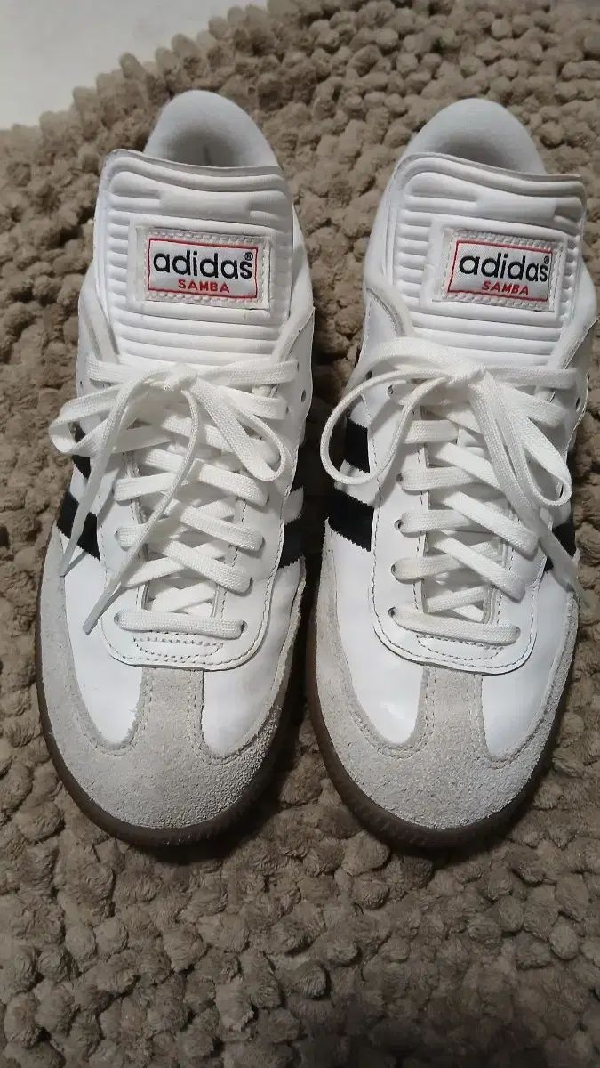 アディダス サンバ 白黒 スニーカー 240 mm