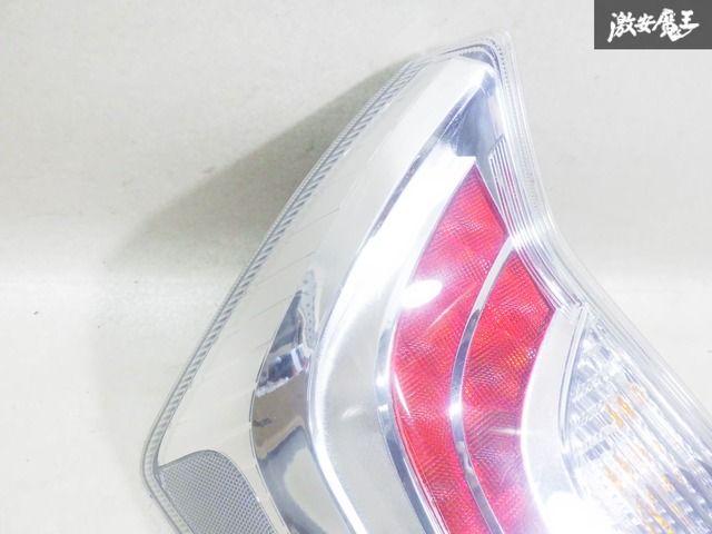 破損無し！】トヨタ純正 ZVW30 プリウス 後期 テールライト
