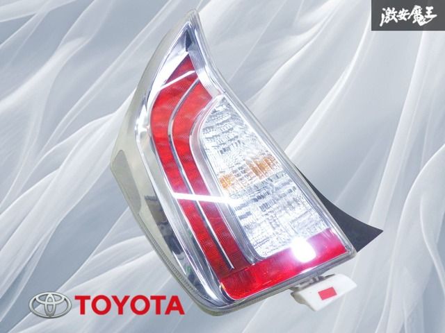 破損無し！】トヨタ純正 ZVW30 プリウス 後期 テールライト