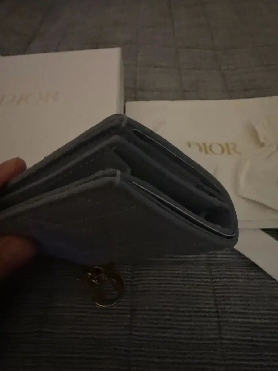  |os ディオール レディ カナージュ ペンダント 二つ折り財布 長財布 小物