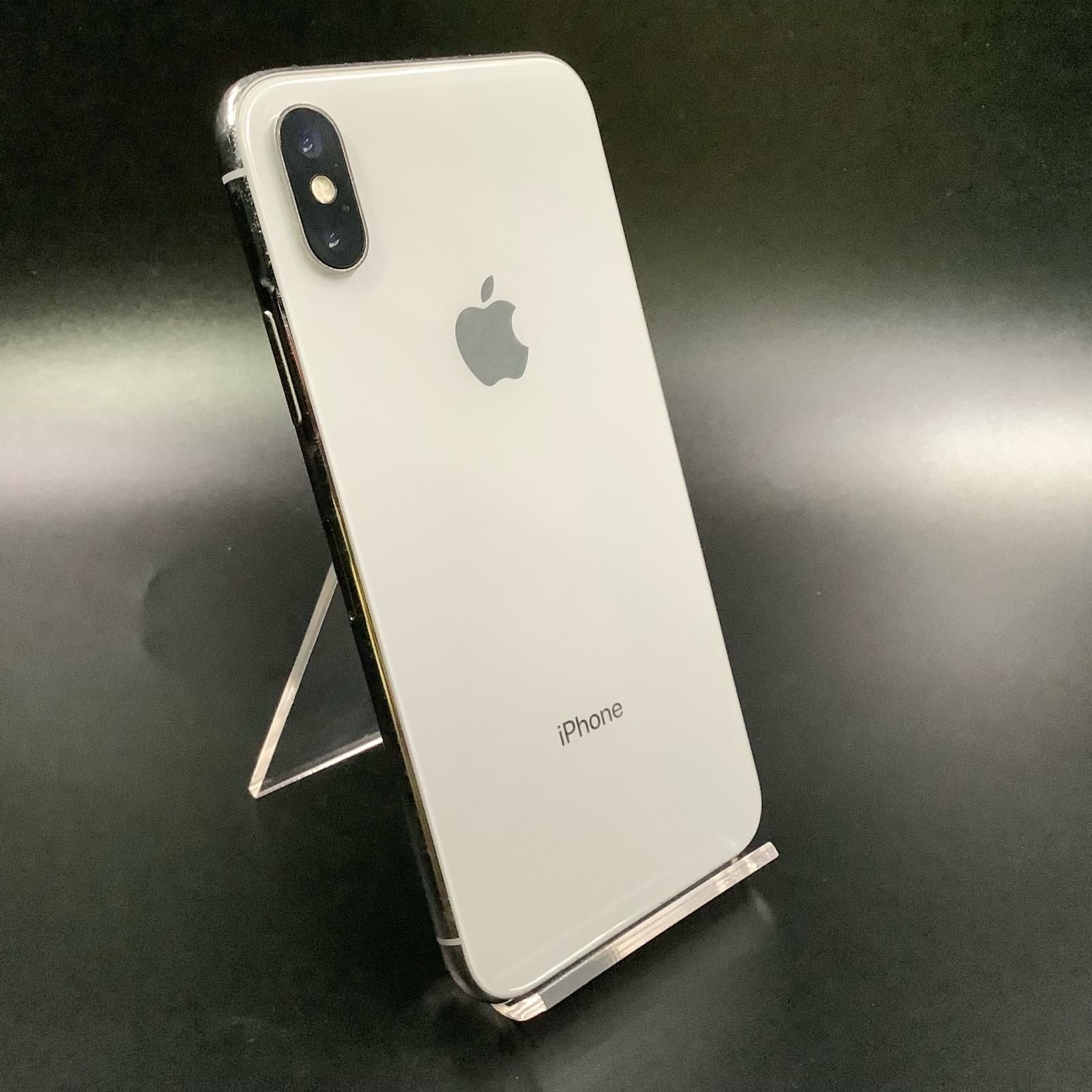 iPhone X 64 GB シルバー docomo 白ロム 70%