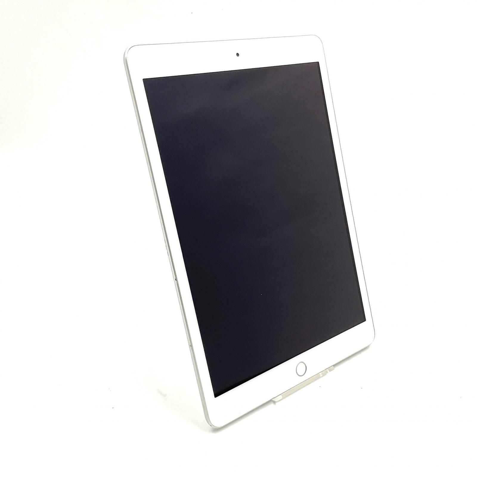 Apple iPad 10.2インチ 第8世代 32 GB シルバー Wi-Fi