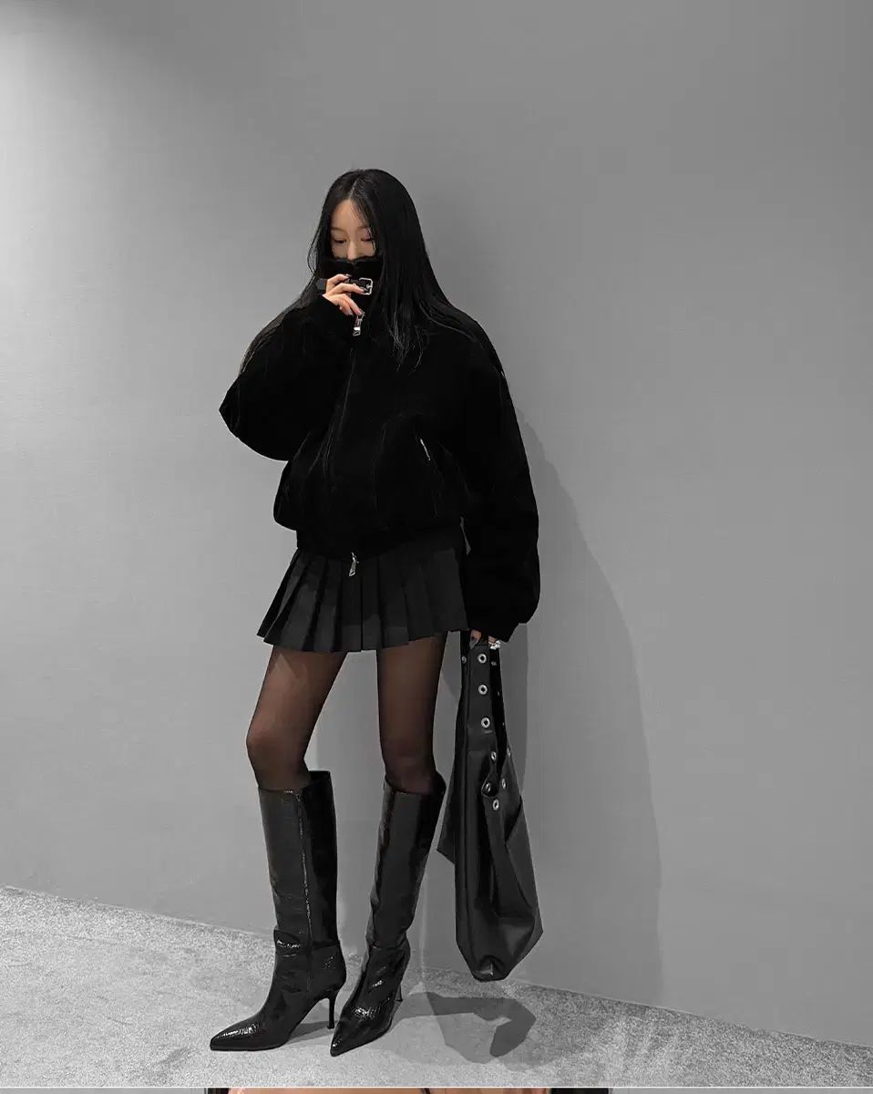 VIVNLUV キルティング裏地 ホール ツアーベルベット オーバーサイズ ムートン