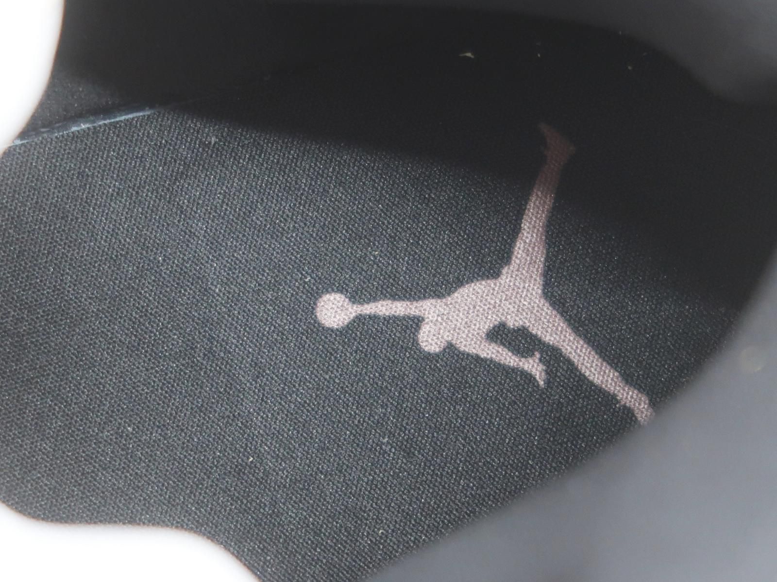 AIR JORDAN