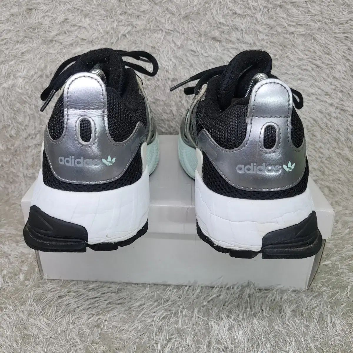 Free! YUSE 220 adidas EQUIPMENT GAZELLE ICE MINT スニーカー