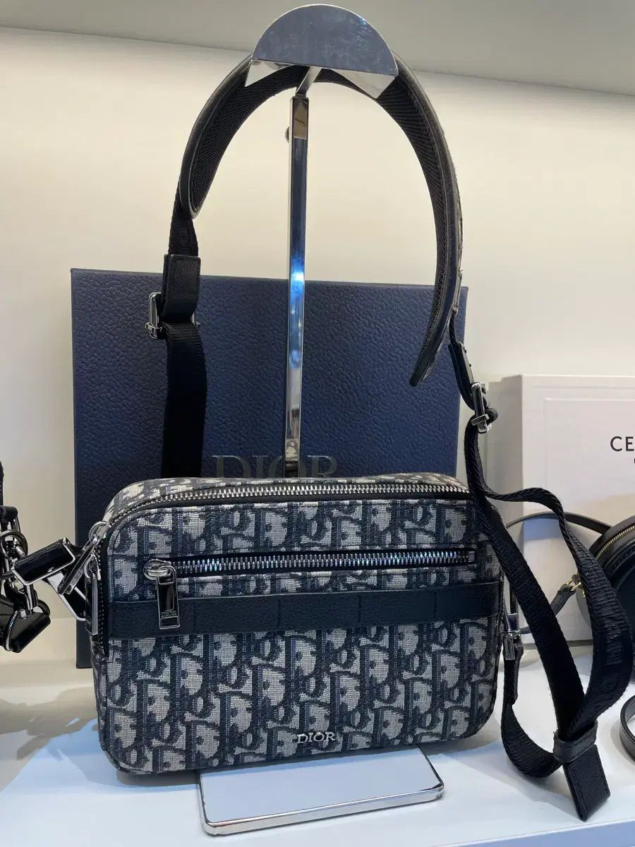 |ほぼ Dior オブリーク サファリ バッグ