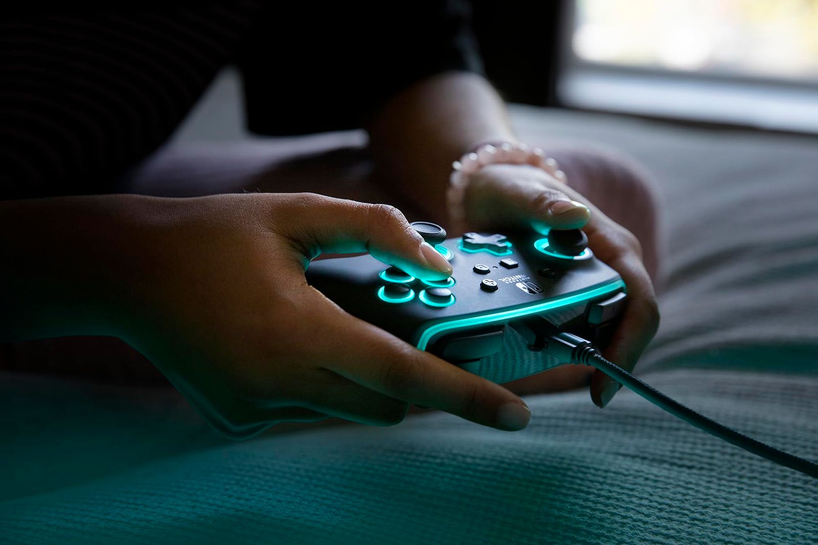  任天堂ライセンス商品 PowerA パワーエー スペクトラ エンハンスド有線コントローラー for Nintendo Switch ブラック ２年保証 01 コントローラー 周辺機器