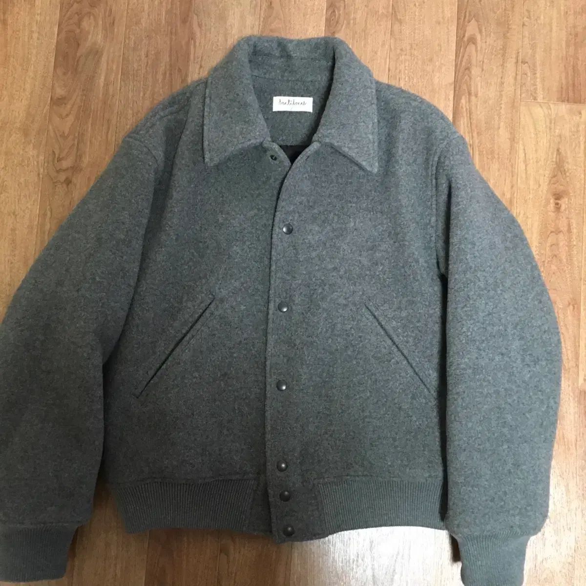 センティボンズ ウール スタジャン ジャケット