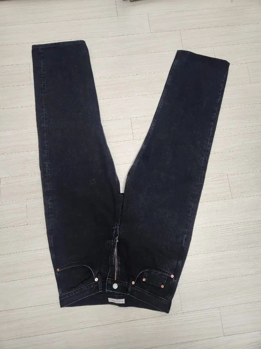 tocc ワイドテーパード デニム