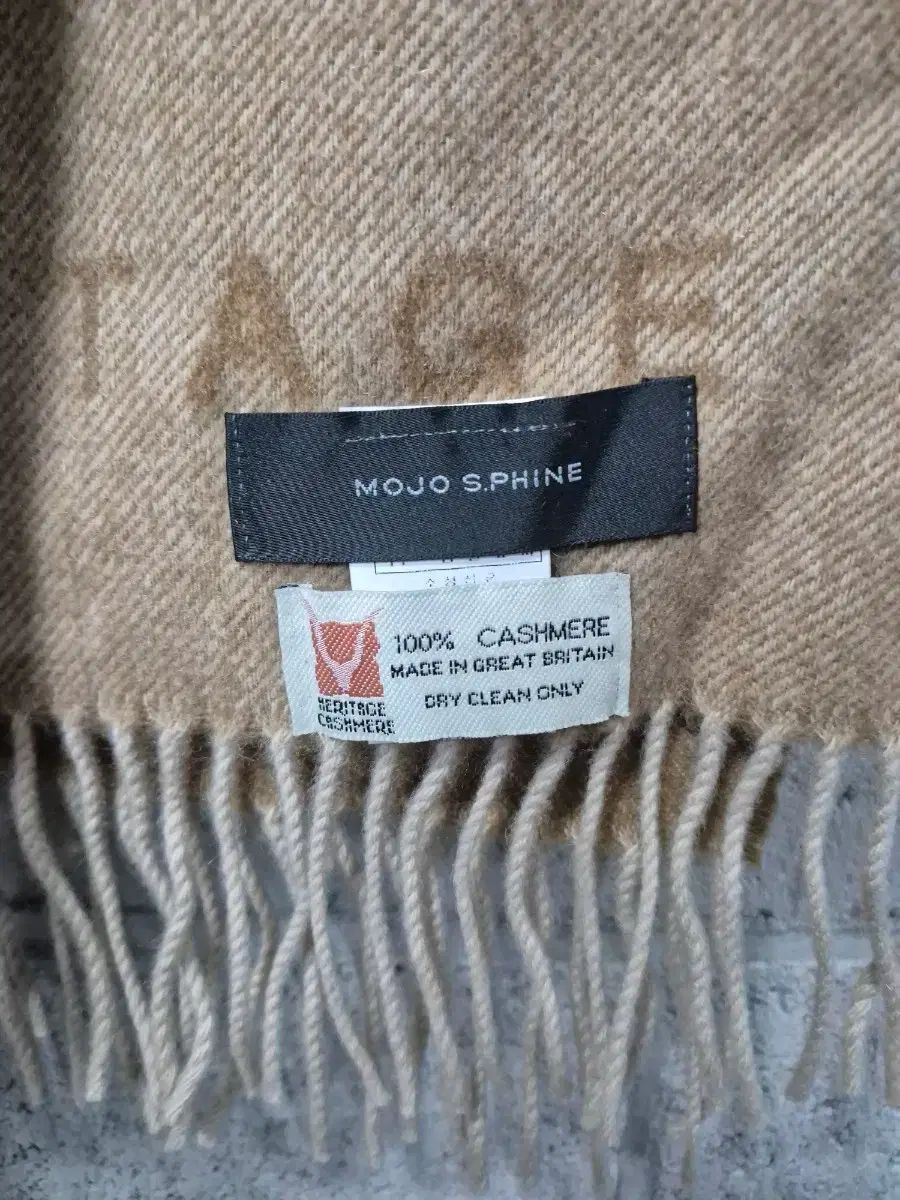 MOJO.S.PHINE モジョエスピン