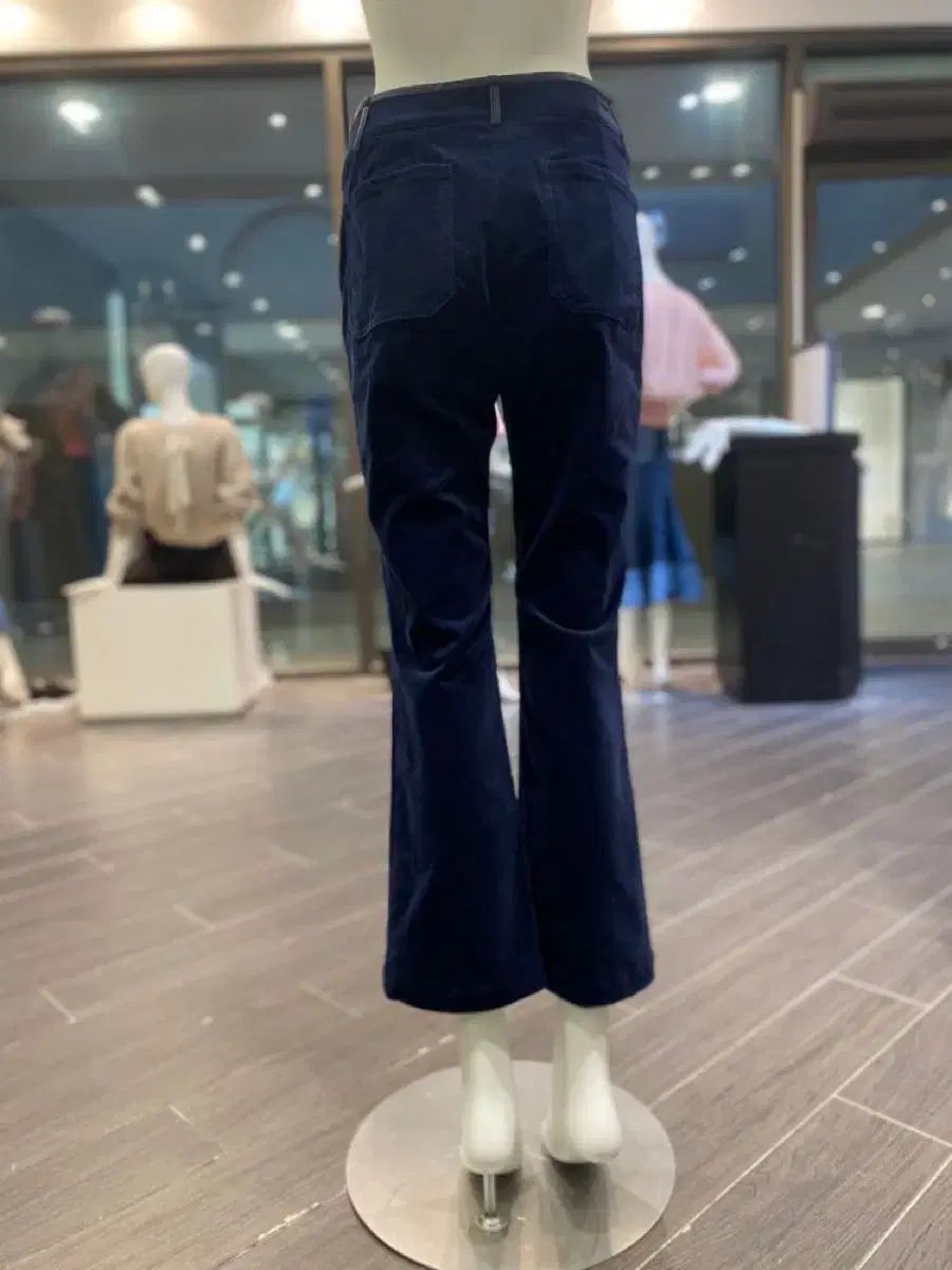 定価30万円 フィット 환상 The O 2 nd オッズセカンド ツアーベルベット ポケット セミフ セミブーツカット パンツ