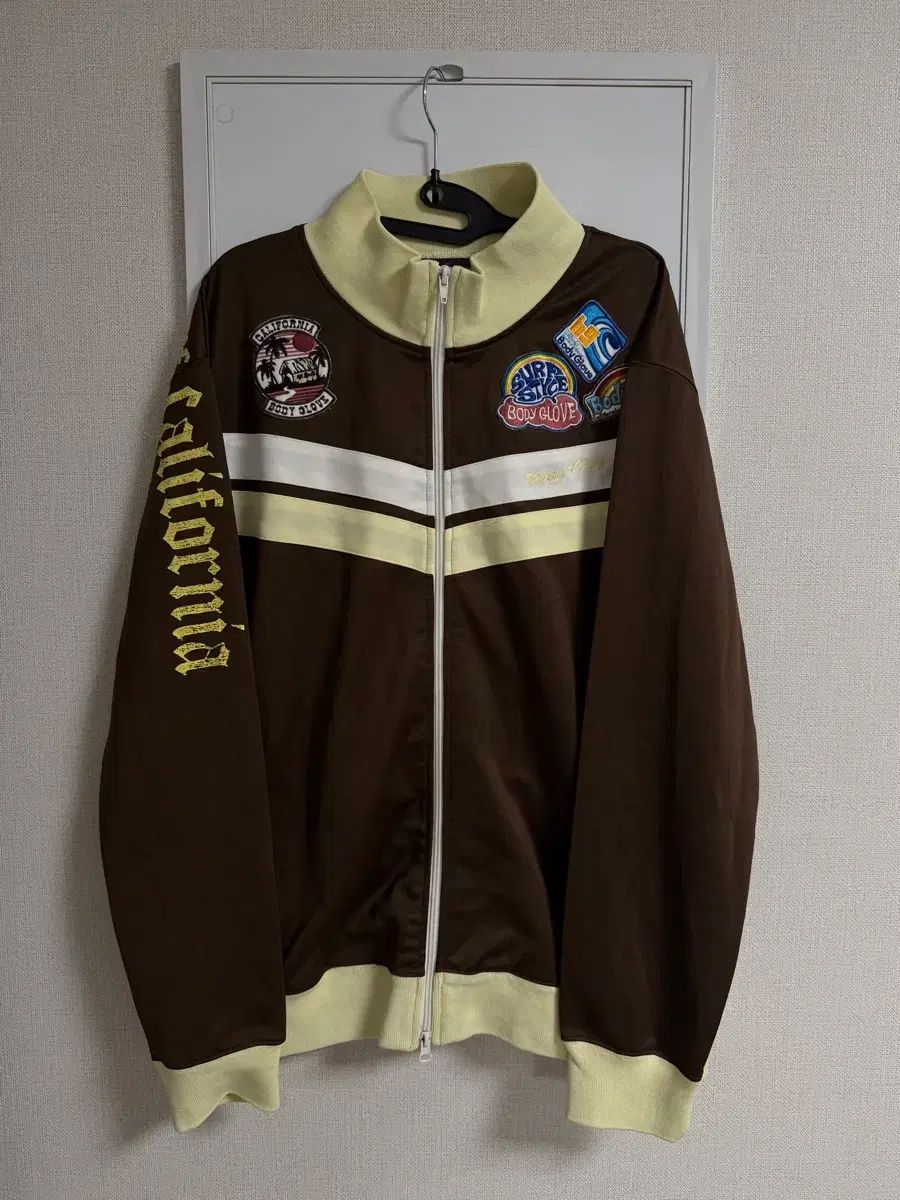 ボディグローブ カリフォルニア パッチ track Jaket ブラウン ジャージ
