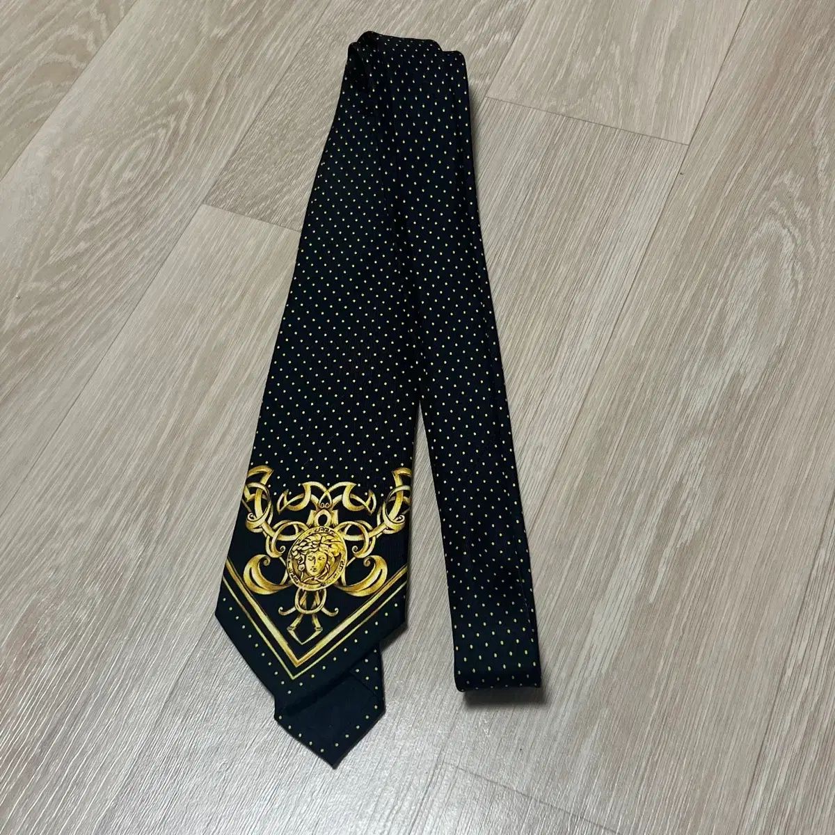 ヴェルサーチェ ヘリテイジ バロック プリント シルク ネック タイ