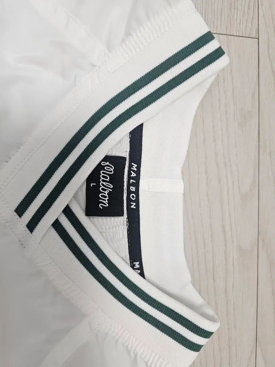 ウィンドブレーカー