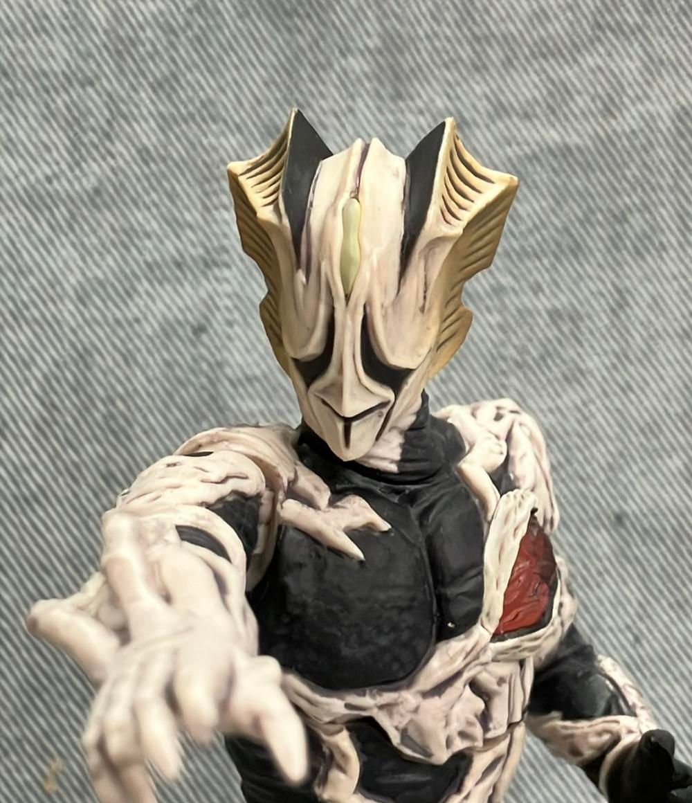 バンダイ ウルトラマンティガ アルティメットルミナス イーヴィル