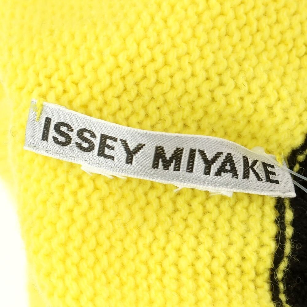 【中古】イッセイミヤケ ISSEY MIYAKE 2025年秋冬 ウール系 ワンショルダー 変形 プルオーバーニット ベージュxイエロー【サイズ表記なし（L位）】【レディース】 中古】イッセイミヤケ ISSEY MIYAKE 2025年秋冬 ウール系 ワン