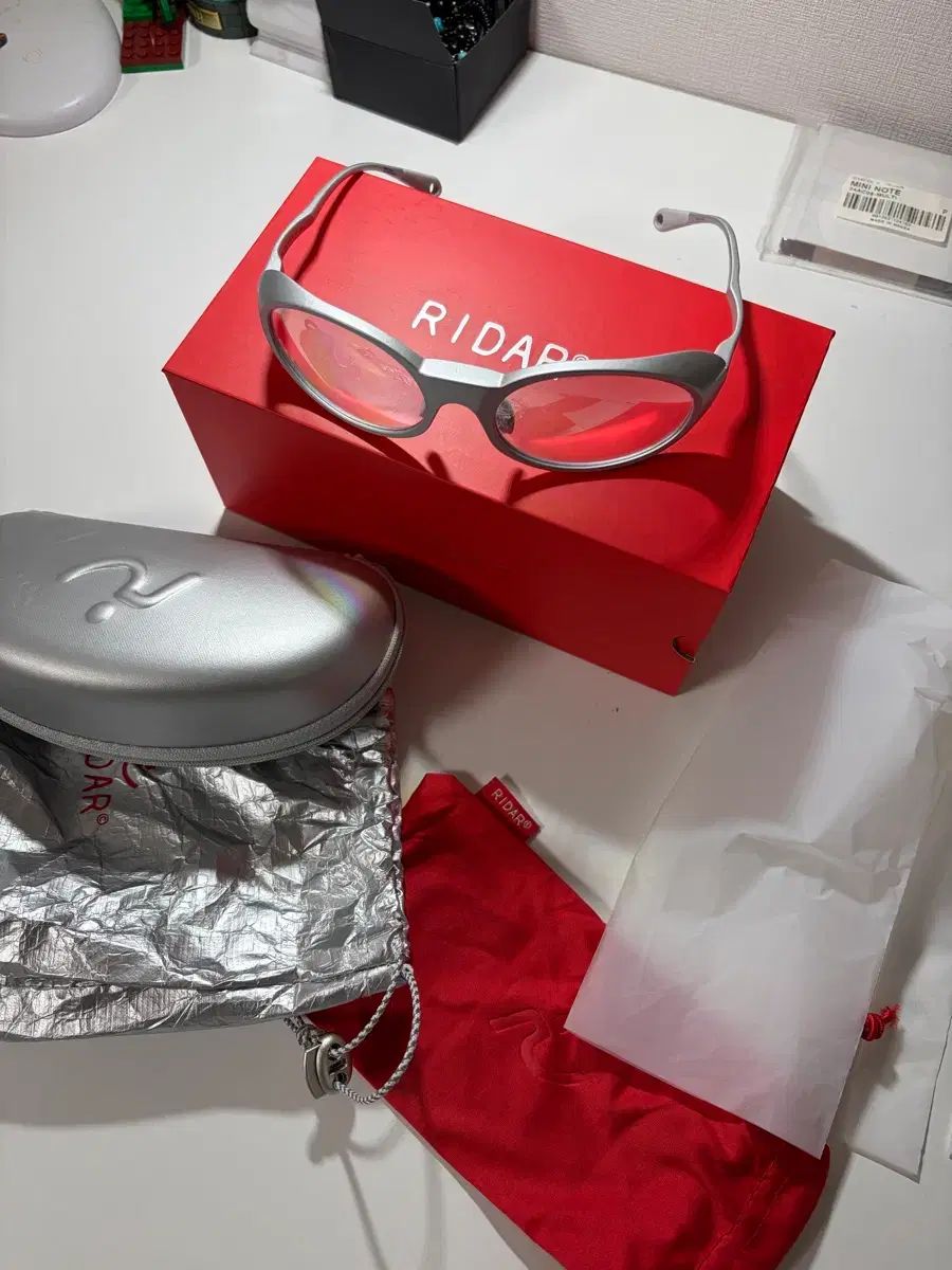 ライダフィーバー シルバー 変色レンズ